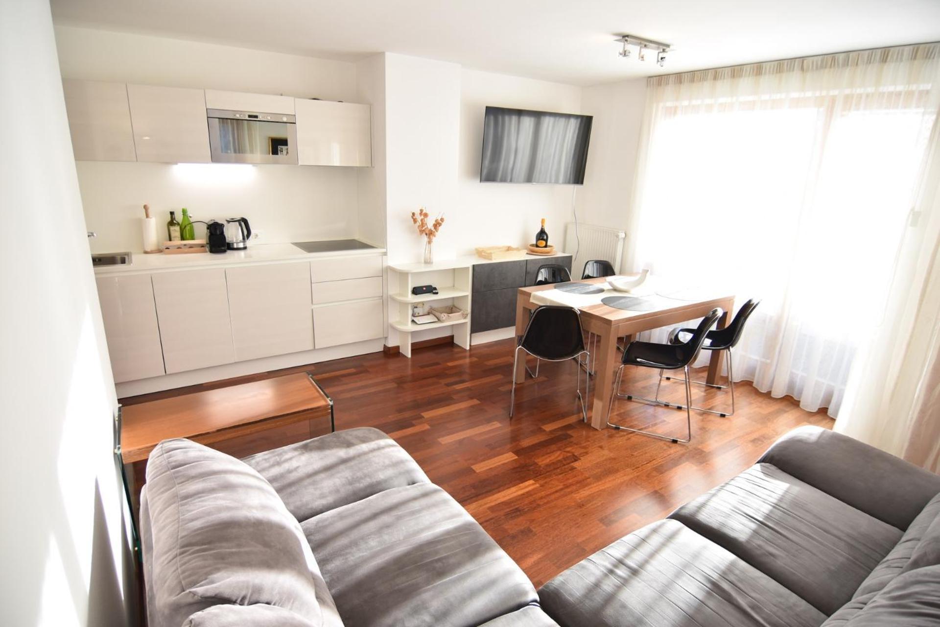 T&B Mountain View Apartman Monguelfo-Tesido / Welsberg-Taisten Kültér fotó